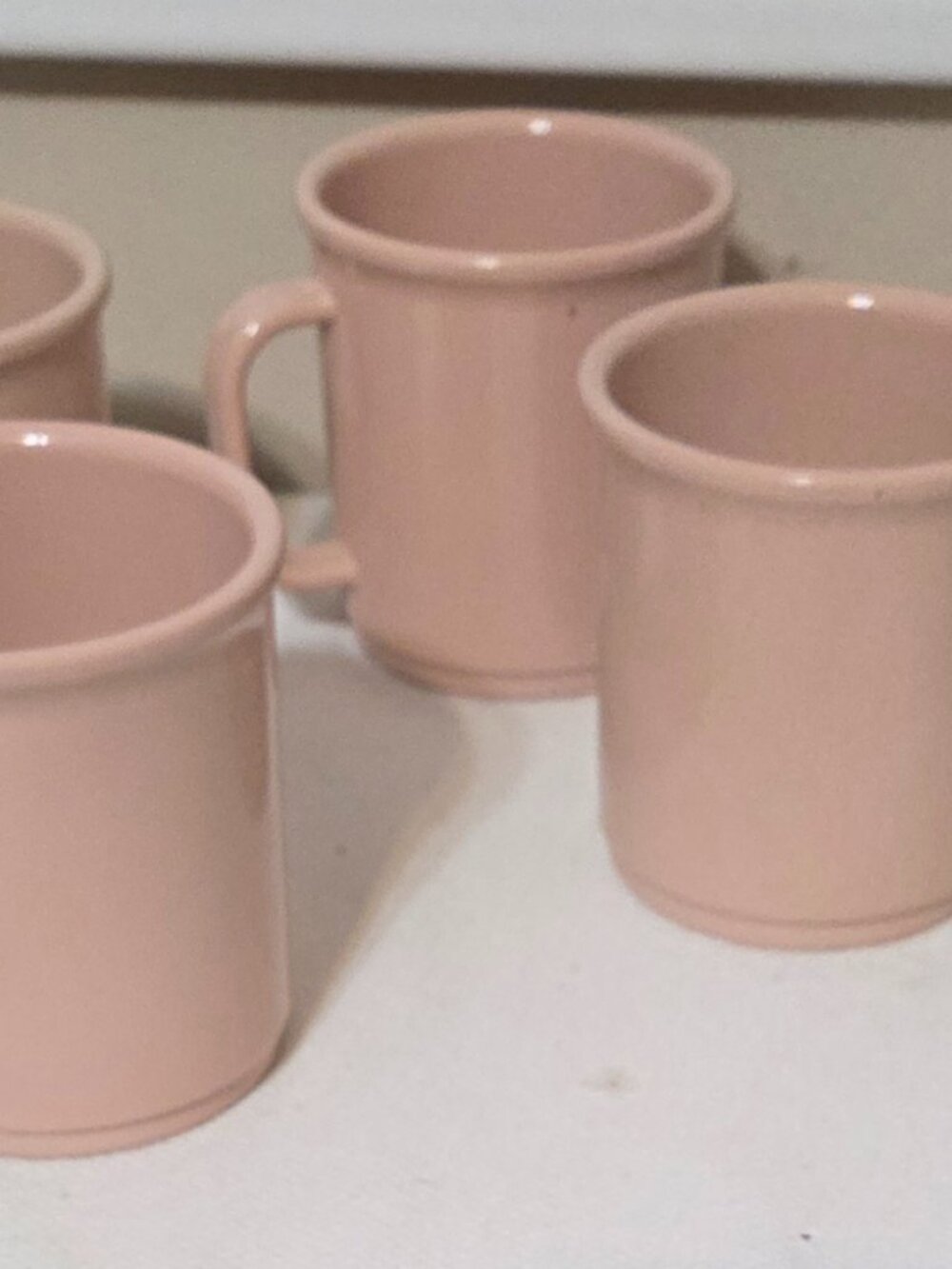 Vintage Set 4 Rubbermaid 3813 1990's Pink Melamine Mugs 10oz